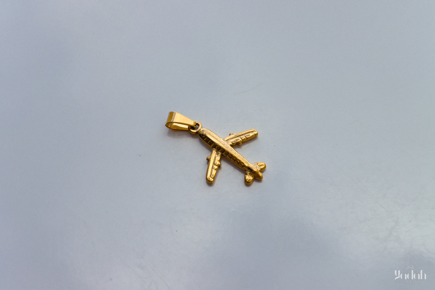 Avión Charm