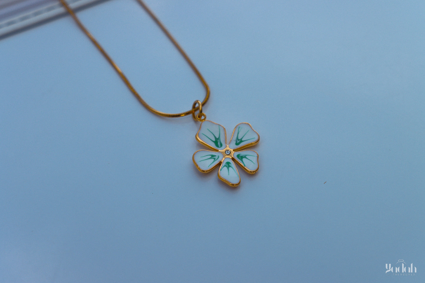 Raíz Necklace