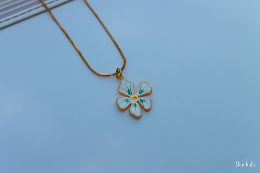 Raíz Necklace