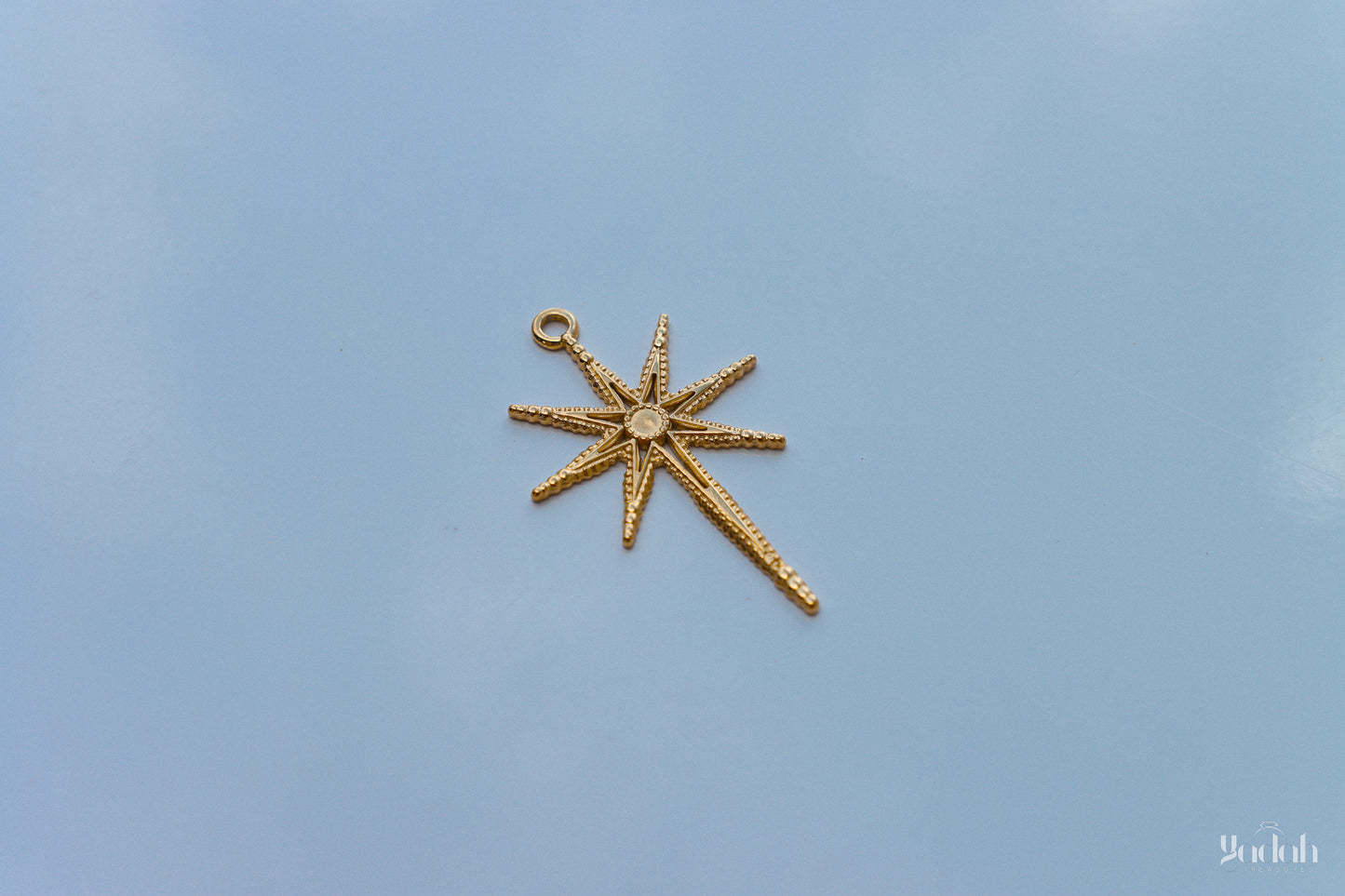 Estrella Radiante Charm