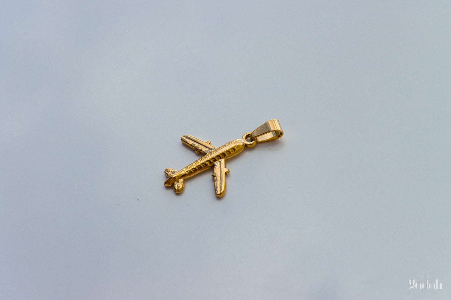 Avión Charm