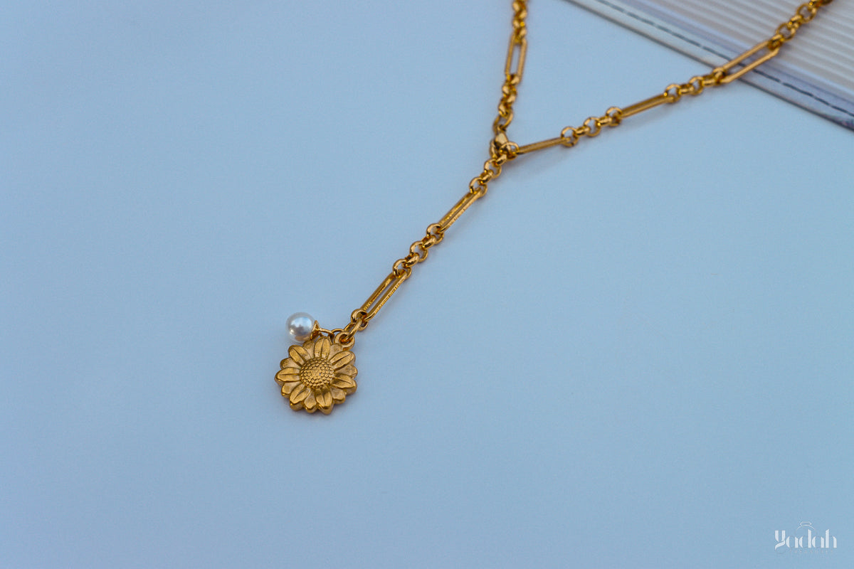 Florece Necklace