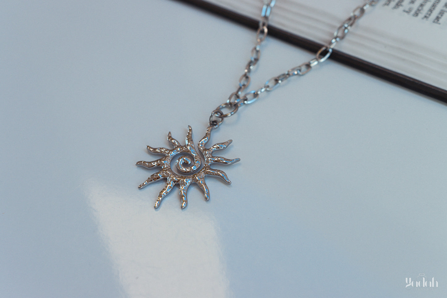 Luz de Amor Necklace