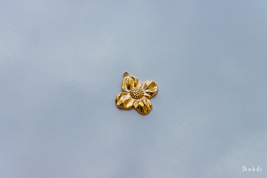 Flor Pequeña Charm