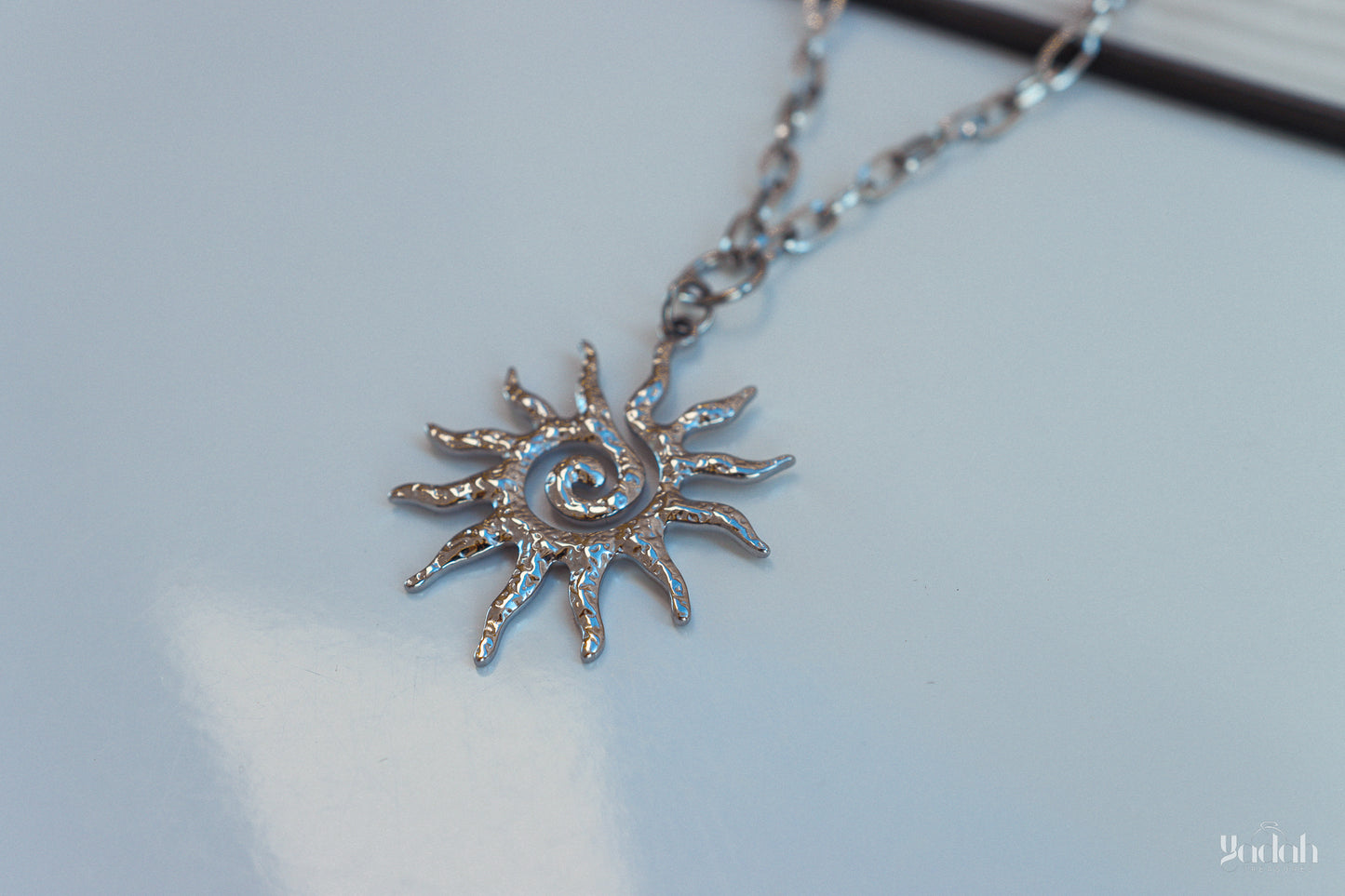 Luz de Amor Necklace